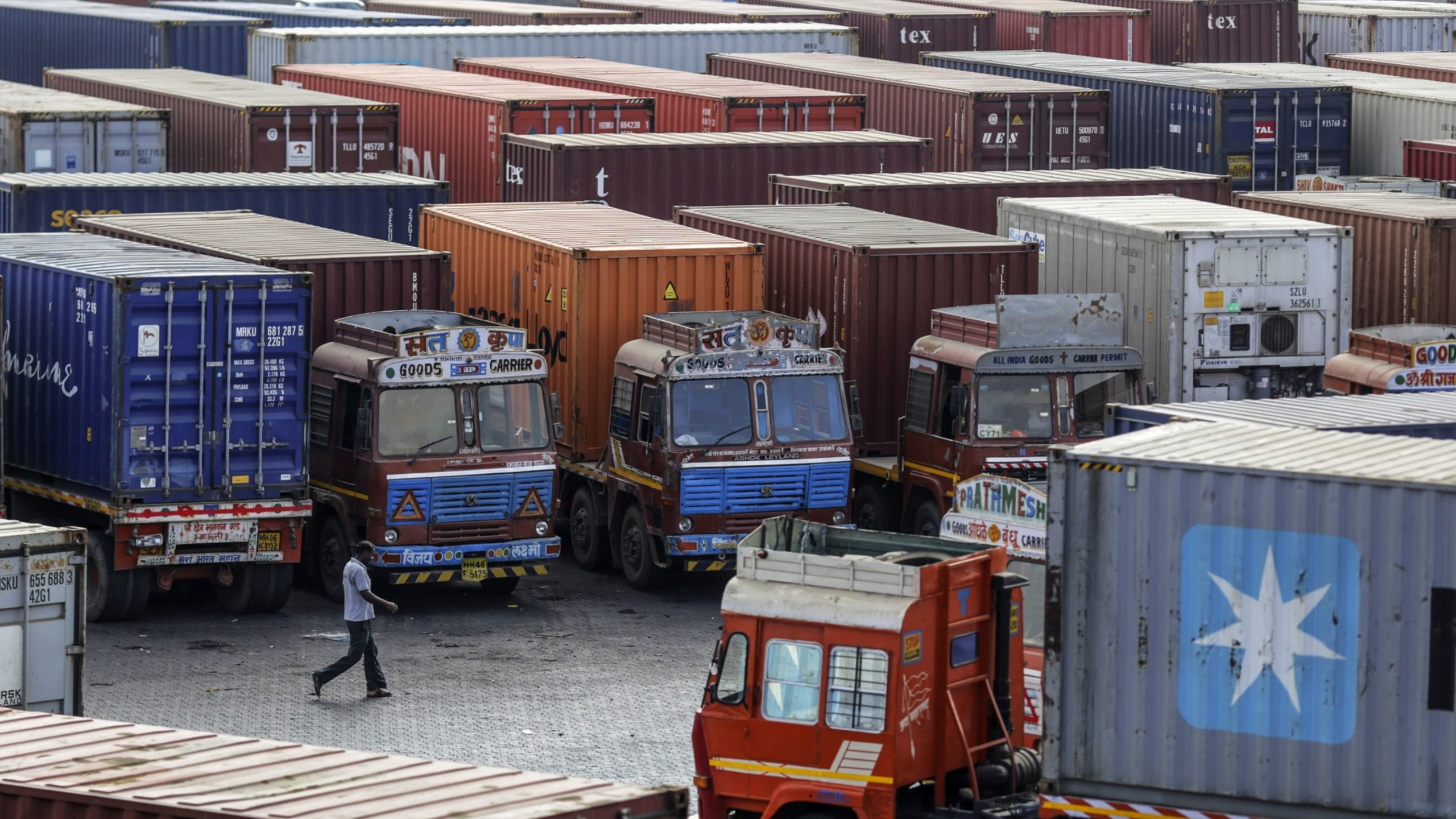 Read more about the article Road Transportation services during pandemic should keep their shipments flow maintained