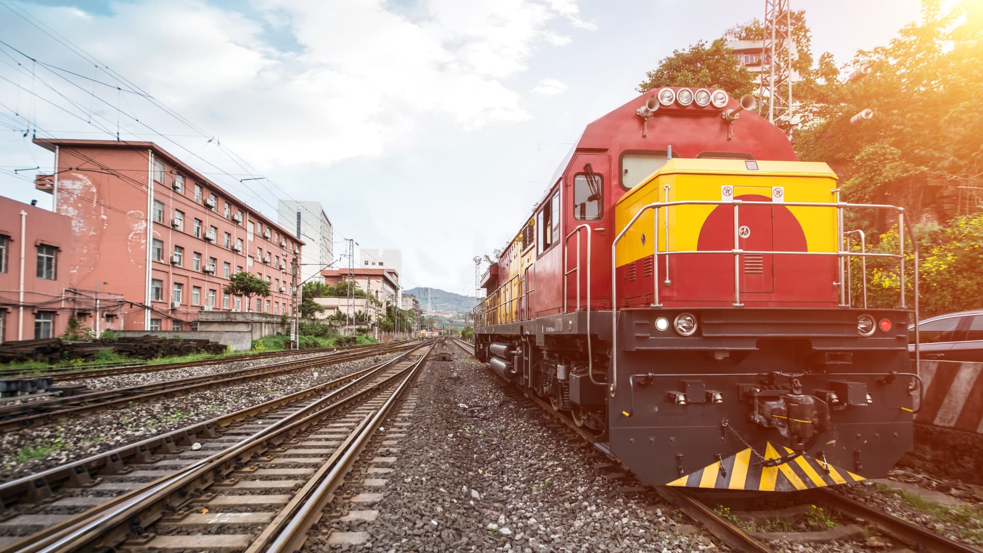 Read more about the article Indian Railways Freight Corridor Sets Record as JNPT Link Nears Completion